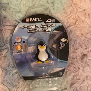 Flash drive penguin 🐧